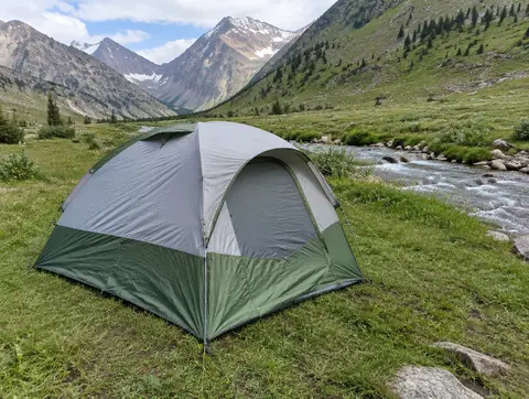 Палатка 4-местная Naturehike, двухслойная, 2 раза в походе