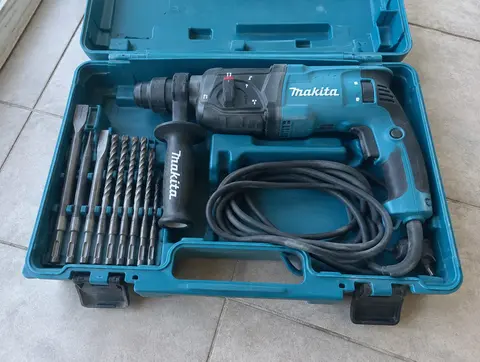 Перфоратор Makita HR2470, 780 Вт, SDS-plus, в кейсе